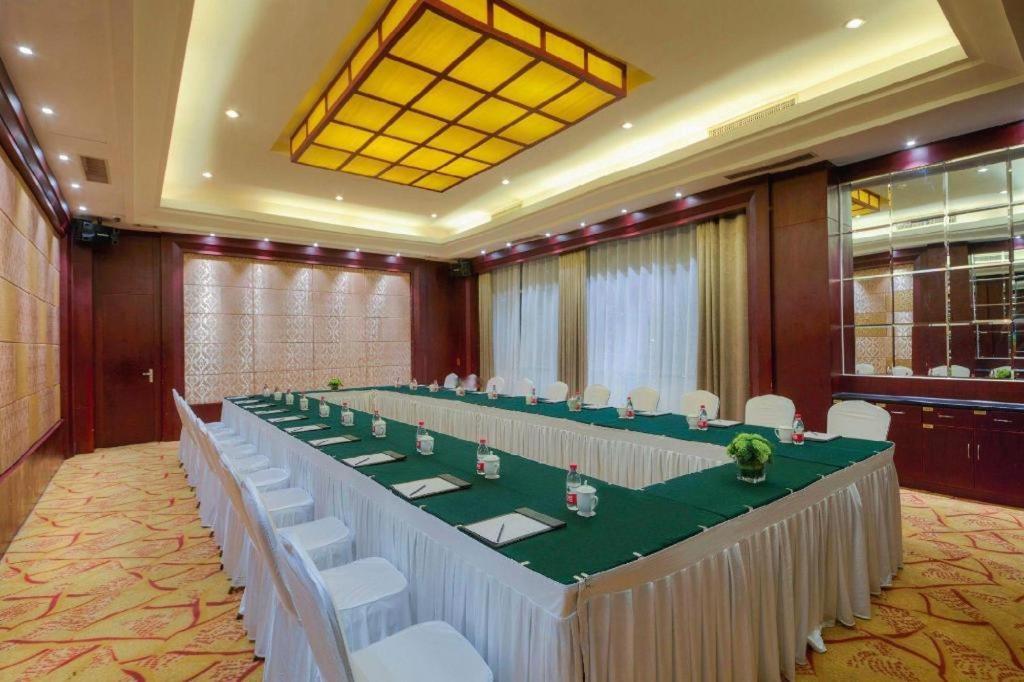 Feicheng Blossom Hotel Dış mekan fotoğraf