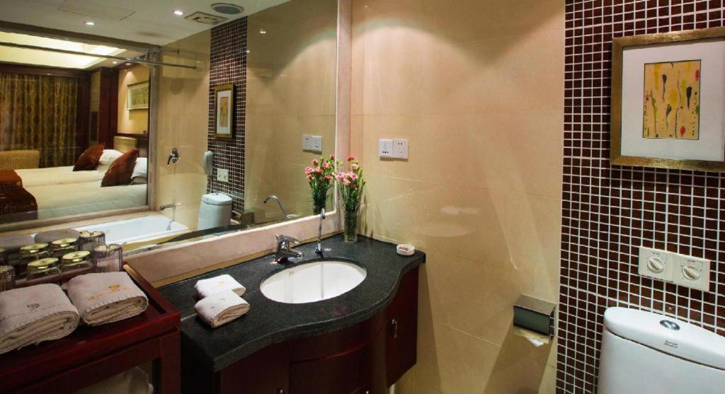 Feicheng Blossom Hotel Dış mekan fotoğraf